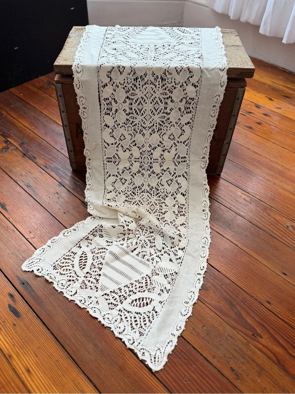 Antique Battenberg lace table runner 15x43”